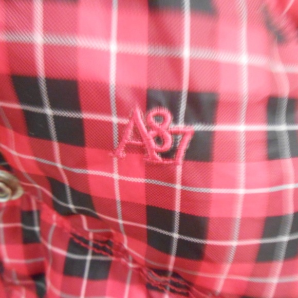 NWOT Aeropostale Pink Plaid Puffer Vest w/ Hood! - Picture 5 of 9